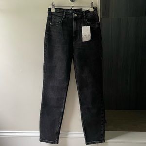 Dark wash vintage skinny jeans from Zara